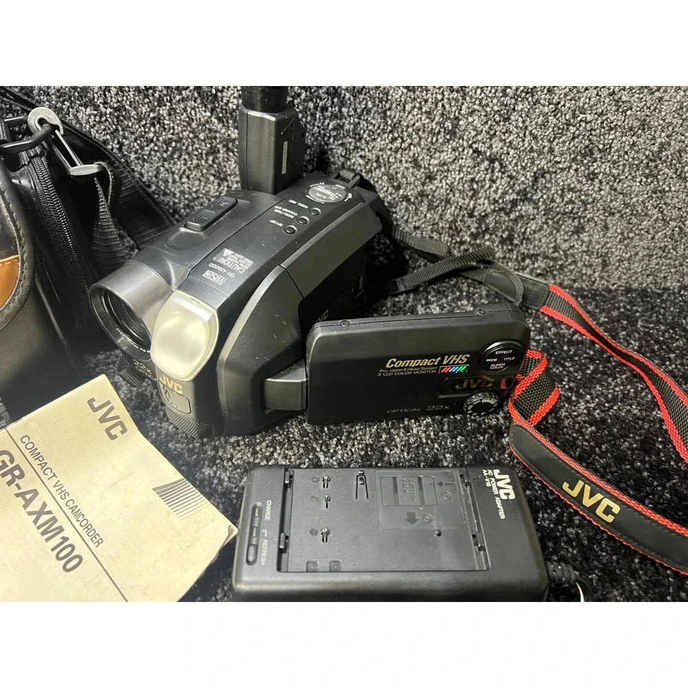 JVC GR-AXM100U‎ Compact VHS Camcorder Movie Camera - No Battery
